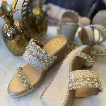 Gold Scallop Wedges