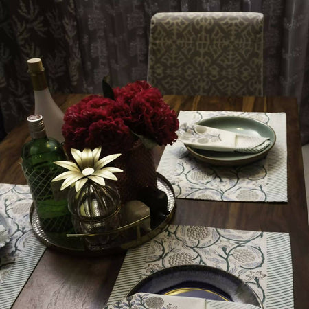 Sarah Set of Printed Placemats & Napkins