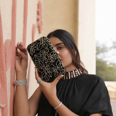 EBONY ELIXIR ABSTRACT CLUTCH