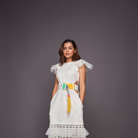 Backless bottom cutwork dress