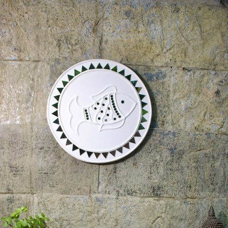 Kutch Lippan Mud Work Fish 10 inches Round Wall Plate -White
