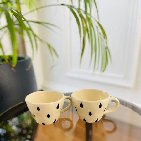 Black Raindrops Mugs