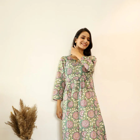 Kayra Gathered Kurta