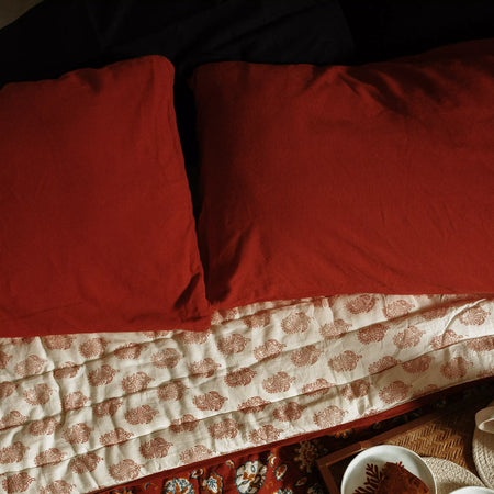 Dahlia Block Printed Quilt with Pillow Covers