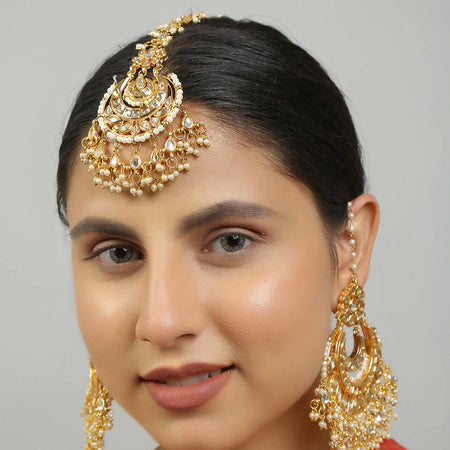 Kundan Chandbali & Maang Tikka set