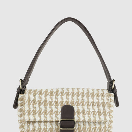 CHAVVI BAGUETTE BAG – CHEVRON BEIGE (7)