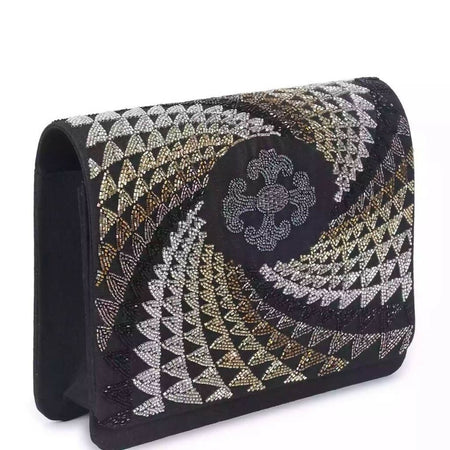 Illusion clutch