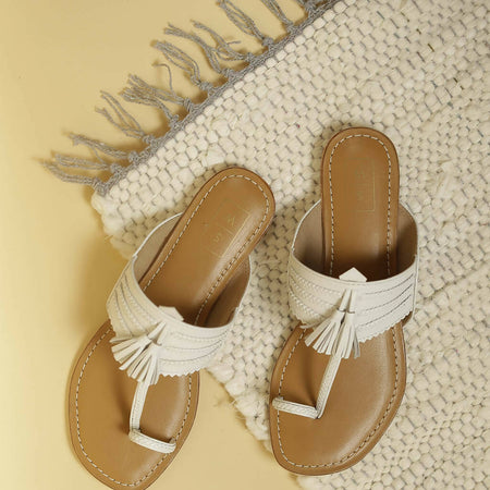 Bella White Kolhapuri