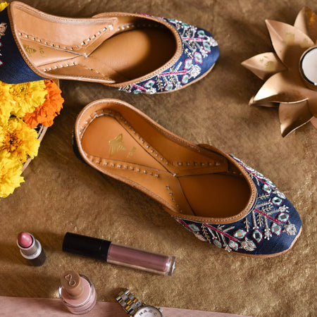 Buy the best women s Jutti online shopping in India